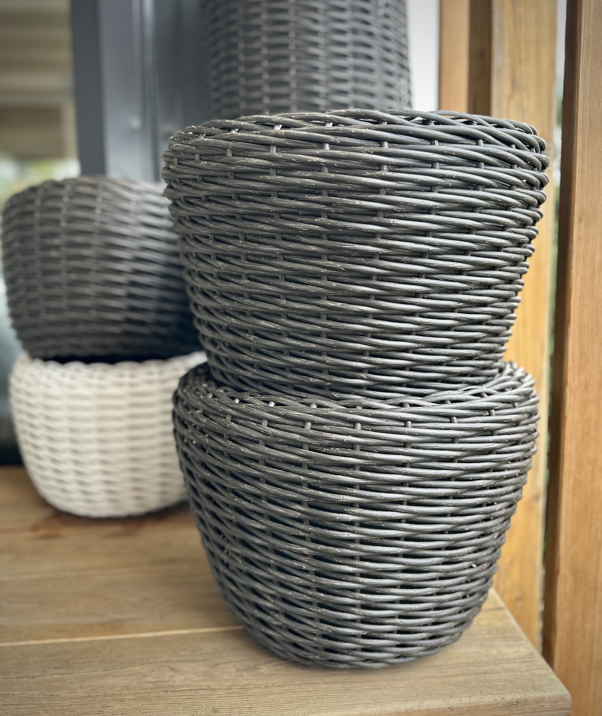 ✿Кашпо плетеное (искусственный ротанг) 16л